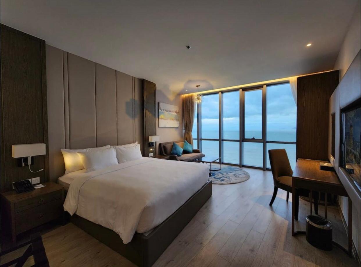 Oceanfront Panorama Residence ニャチャン エクステリア 写真